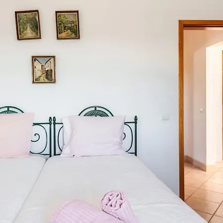Moradia T3 Com Terraco Solarengo Villa Carrapateira