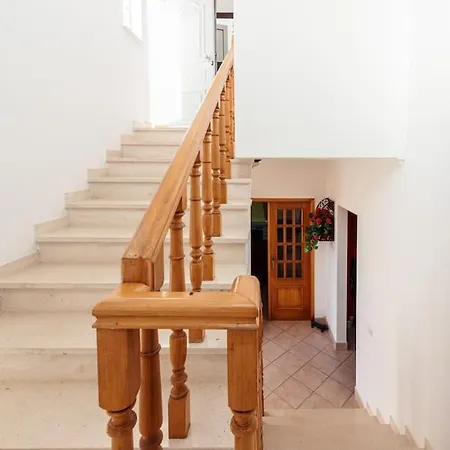 Villa Moradia T3 Com Terraco Solarengo *