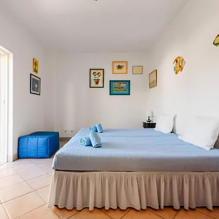 Moradia T3 Com Terraco Solarengo * Carrapateira