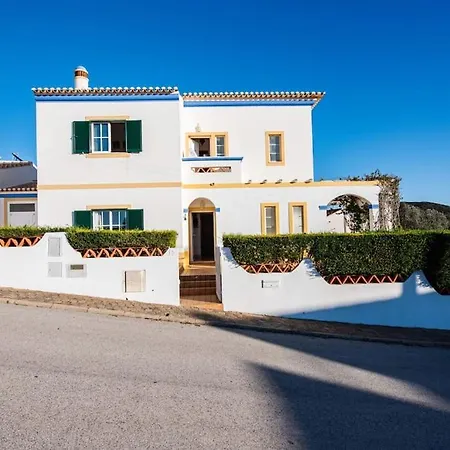 Villa Moradia T3 Com Terraco Solarengo