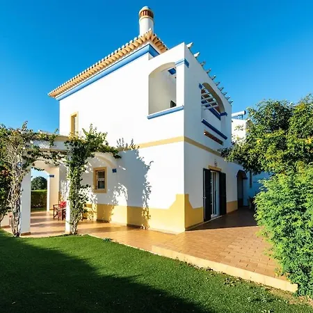 Villa Moradia T3 Com Terraço Solarengo